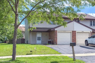 /international/us/1405-merrimac-lane-hanover-park-il-110109039827/