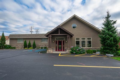 /international/us/2869-w-dickman-road-springfield-mi-110120150593/