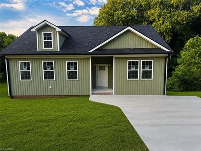 /international/us/132-pinnix-street-jonesville-nc-110108201378/