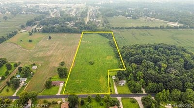 /international/us/west-road-huron-twp-mi-110101431535/