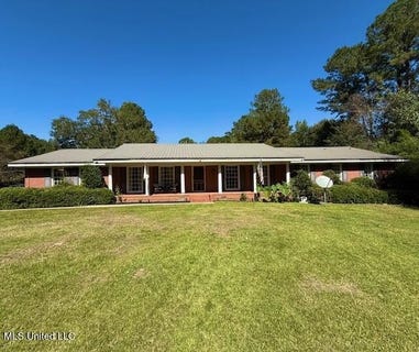 /international/us/621-nw-magnolia-avenue-magee-ms-110103773869/