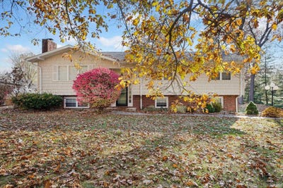 /international/us/46-woodlawn-drive-mitchell-in-110103654246/