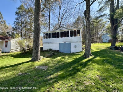 /international/us/130-1st-street-tunkhannock-pa-110107518049/