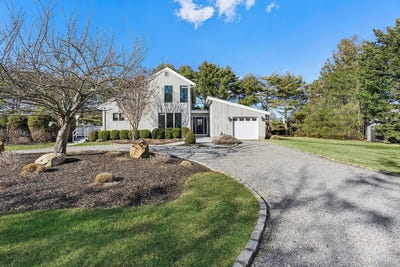 /international/us/39-tanners-neck-lane-westhampton-ny-110106559054/