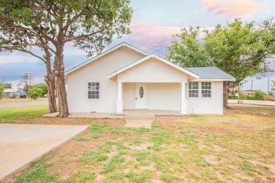 /international/us/128-w-crockett-street-floydada-tx-110102074929/