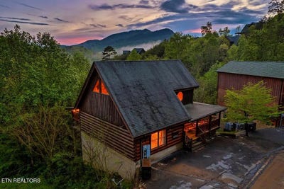 /international/us/2140-bear-haven-way-sevierville-tn-110119995389/