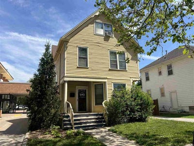 /international/us/616-e-bloomington-st-iowacity-ia-110108571040/