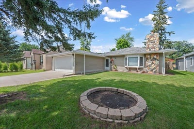 /international/us/911-kingsbury-street-belle-fourche-sd-110101350304/?lang=en