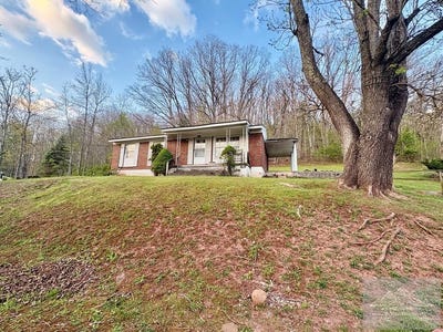 /international/us/2125-maple-acres-road-princeton-wv-110107572987/