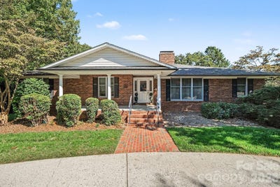 /international/us/746-grandview-drive-ne-concord-nc-110120745749/