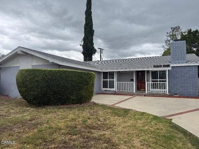 /international/us/20801-lull-street-winnetka-ca-110107870389/