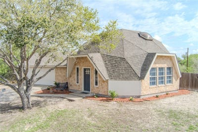 /international/us/828-stacie-street-kingsville-tx-110107196318/
