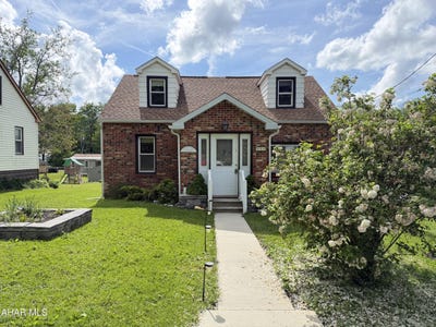/international/us/400-9th-street-cresson-pa-110108348657/