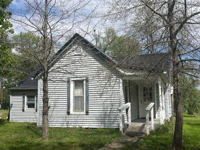 /international/us/103-e-4th-st-laredo-mo-110107722423/