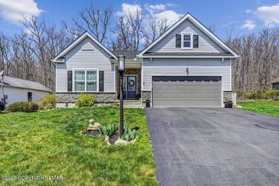/international/us/642-w-oak-lane-white-haven-pa-110107483763/