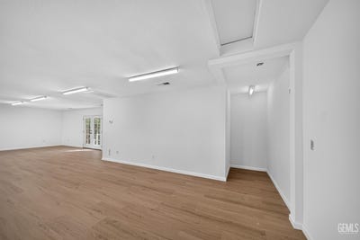 /international/us/10654-avenue-104-pixley-ca-110120452964/