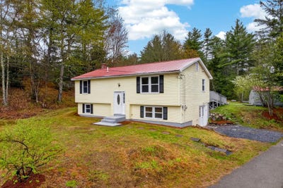 /international/us/12-n-mason-road-brookline-nh-110107830928/