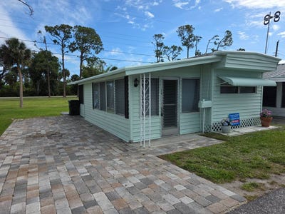 /international/us/150-old-englewood-rd-englewood-fl-110108682615/