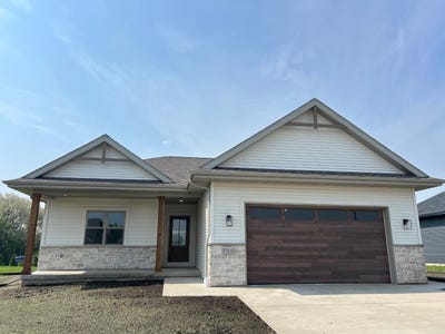 /international/us/1310-spahn-drive-waunakee-wi-110100426200/