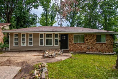 /international/us/124-springwood-drive-little-rock-ar-110108480673/