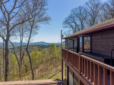 /international/us/623-buggy-barn-rd-cullowhee-nc-110107608378/