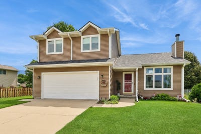 /international/us/206-jensen-street-gilbert-ia-110108824576/