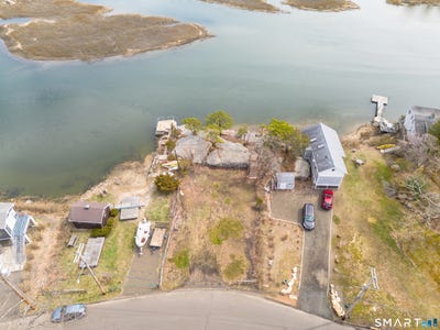 /international/us/63-meadow-street-east-haven-ct-110105397847/