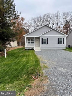 /international/us/175-wildwood-road-colonial-beach-va-110106432095/