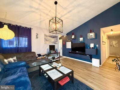 /international/us/1-dover-drive-lindenwold-nj-110097193294/