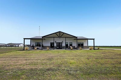 /international/us/5029-county-road-1098-celeste-tx-110107889683/