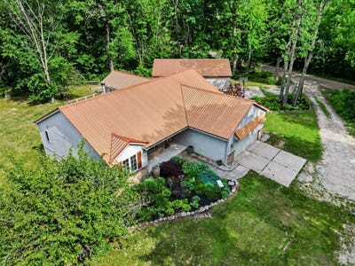 /international/us/3155-11-mile-road-ne-rockford-mi-110109167493/