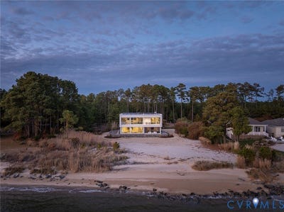 /international/us/448-windjammer-lane-white-stone-va-110105957071/