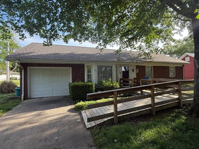 /international/us/212-shenandoah-pl-henderson-ky-110108539930/
