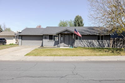 /international/us/3211-sw-salmon-avenue-redmond-or-110107985333/
