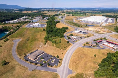 /international/us/ladd-rd-fishersville-va-110092923227/