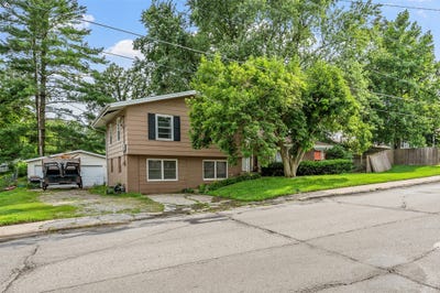 /international/us/325-s-8th-avenue-w-newton-ia-110101090462/