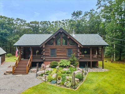 /international/us/157-tinkwig-drive-hawley-pa-110101500830/