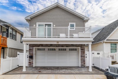 /international/us/88-oregon-street-long-beach-ny-110098787494/