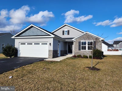 /international/us/771-switchgrass-ct-bunker-hill-wv-110108626374/