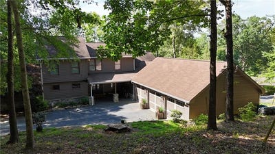 /international/us/242-sosebee-drive-dahlonega-ga-110100804020/