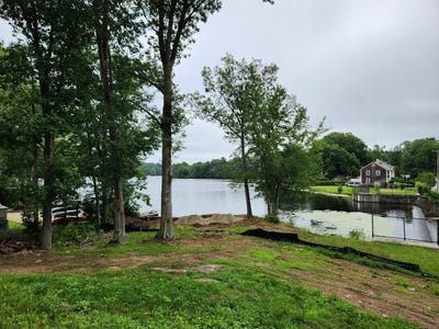 /international/us/154-falls-road-east-haddam-ct-110101001611/