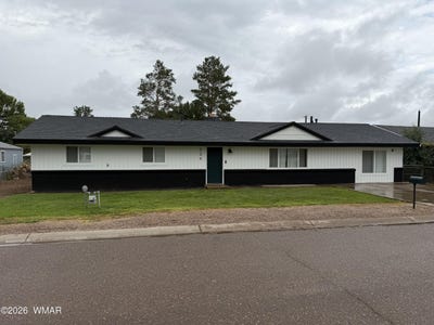 /international/us/224-n-1-2-street-snowflake-az-110120017619/
