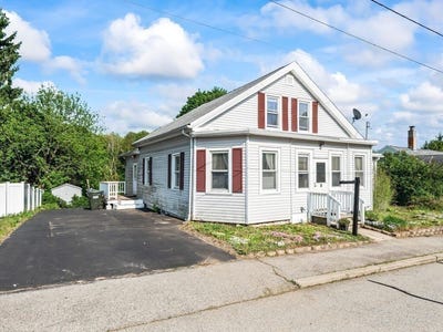 /international/us/5-crosby-st-webster-ma-110106491700/