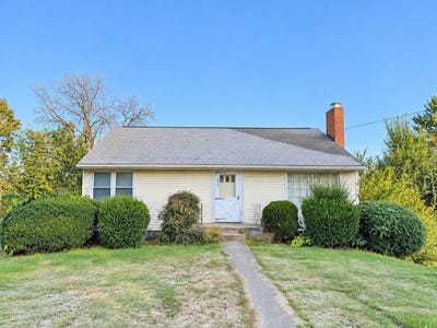 /international/us/1041-moore-st-harrisonburg-va-110120719508/