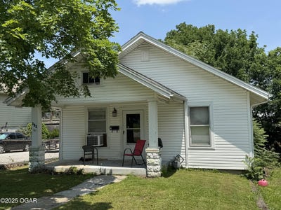 /international/us/618-e-10th-street-baxter-springs-ks-110100615584/