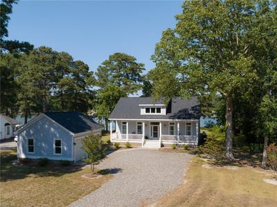 /international/us/7877-berkeley-drive-gloucester-point-va-110108250600/