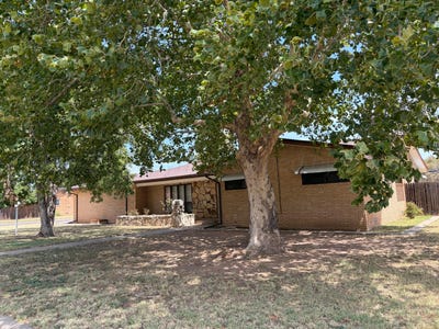/international/us/1700-ellison-street-wellington-tx-110109844429/