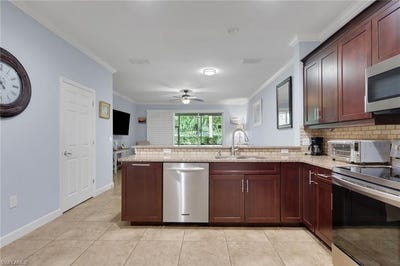 /international/us/1289-oxford-ln-naples-fl-110107053277/