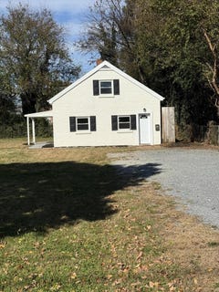/international/us/2608-dorchester-dr-nw-roanoke-va-110108820985/