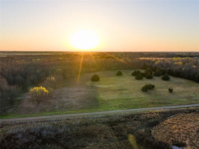 /international/us/county-road-3550-honey-grove-tx-110110199606/